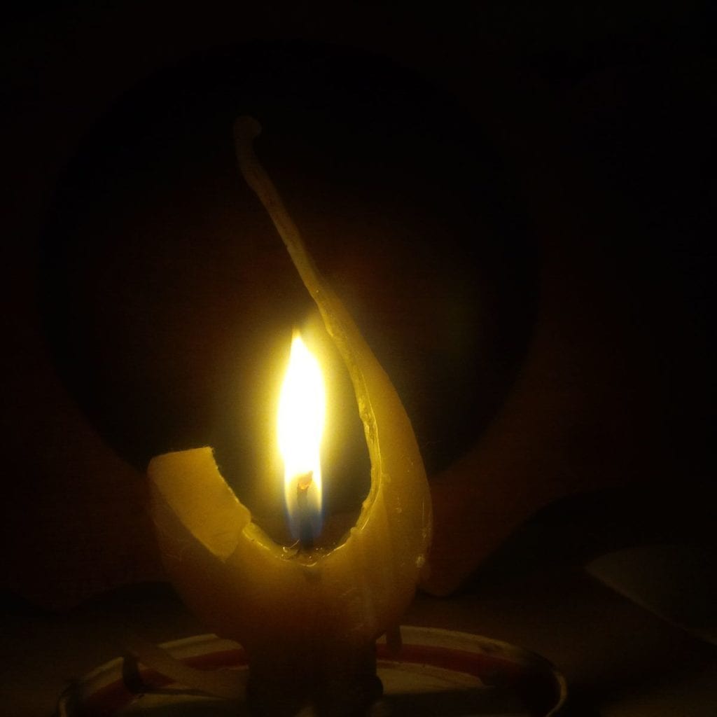 Andělská svíce z pravého včelího vosku z Českých Kopist